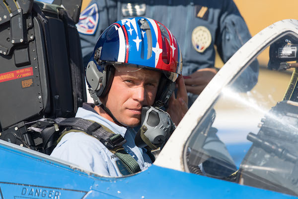 Au-dessus du ciel, l&rsquo;espace… par la Patrouille de France