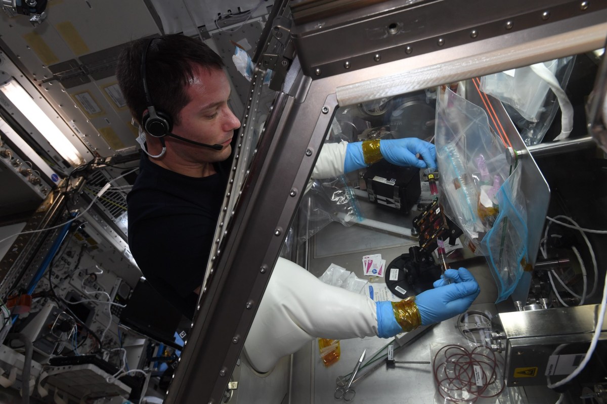 Thomas Pesquet raconte Alpha : objectif science (7/10)